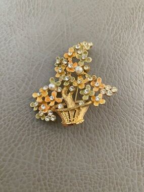 Rare BSK Floral Brooch Rhinestone Gold Tone Pearl Signed Vintage Pin